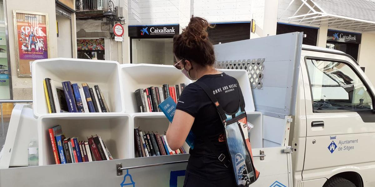 El Cap de la Vila acull la Book truck aquest 10 d’agost de 10 a 14 hores