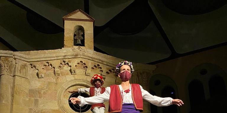 La Moixiganga de Sitges respecte de la resta de moixigangues catalanes i muixerangues valencianes