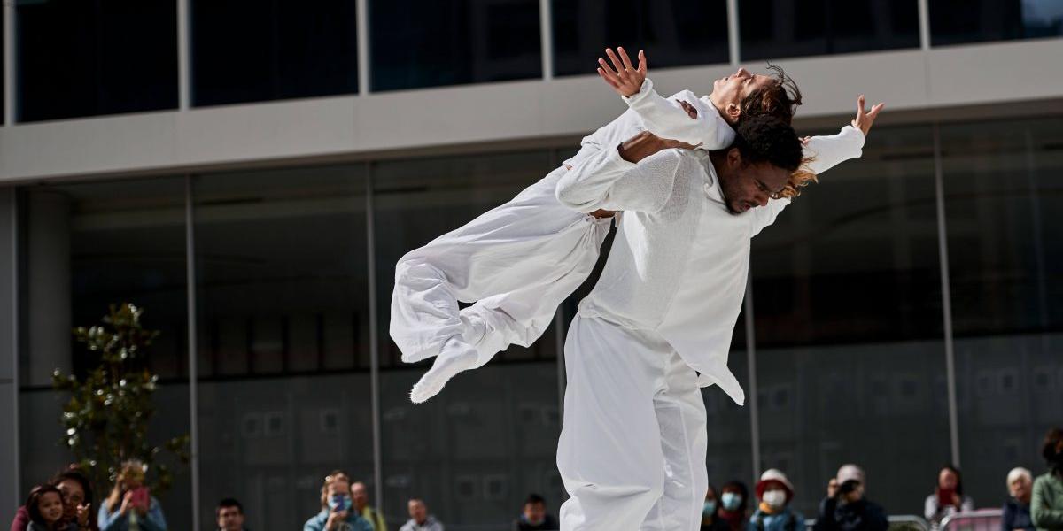 Dansa: 'Sphera', de la cia. Humanhood