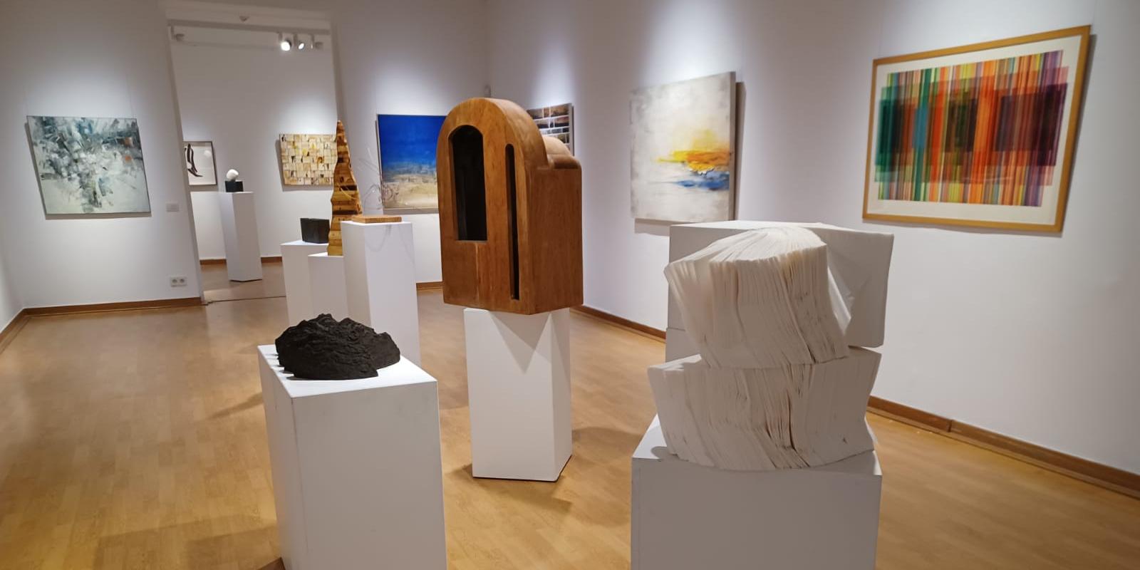 L’Ajuntament de Sitges aprova la convocatòria del XXXIX Concurs de pintura Sanvisens i XXIX d’escultura Pere Jou L’Ajuntament de Sitges aprova la convocatòria del XXXIX Concurs de pintura Sanvisens i XXIX d’escultura Pere Jou