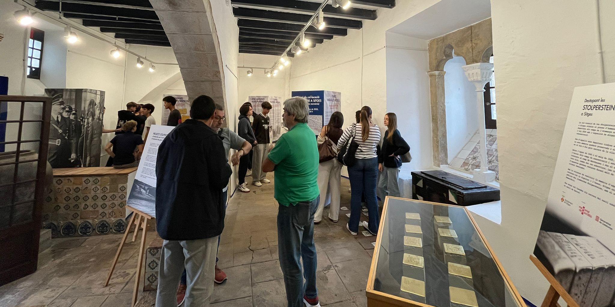 Sitges ret homenatge a 11 persones deportades als camps de concentració nazis Sitges ret homenatge a 11 persones deportades als camps de concentració nazis