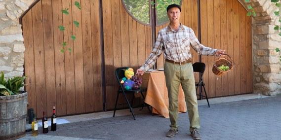 Hora del conte "Raïm regalat"