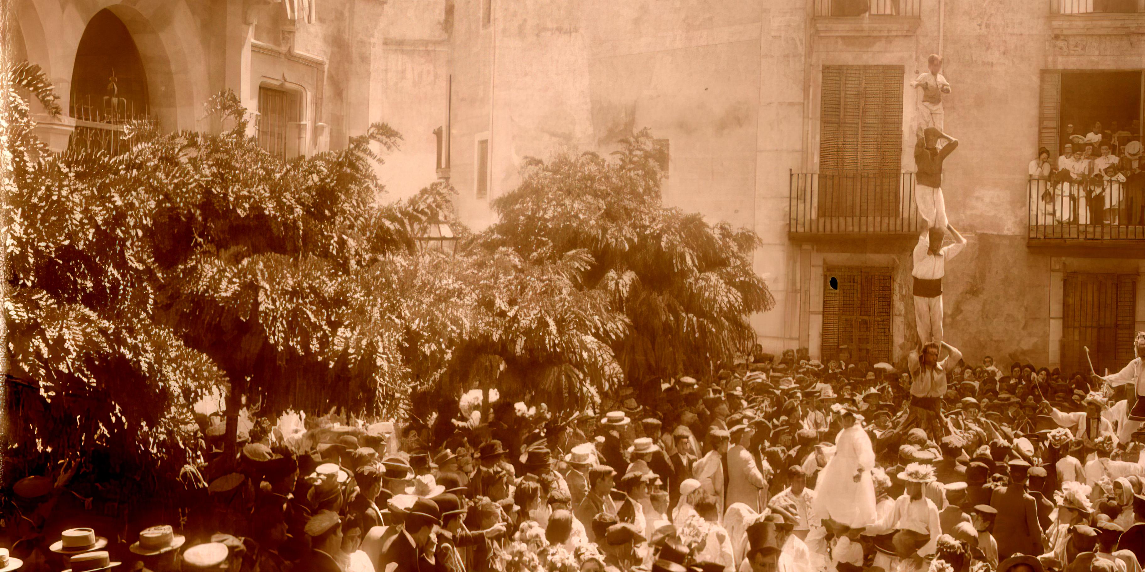 125 anys, 90 anys, 50 anys. Tres commemoracions castelleres a Sitges