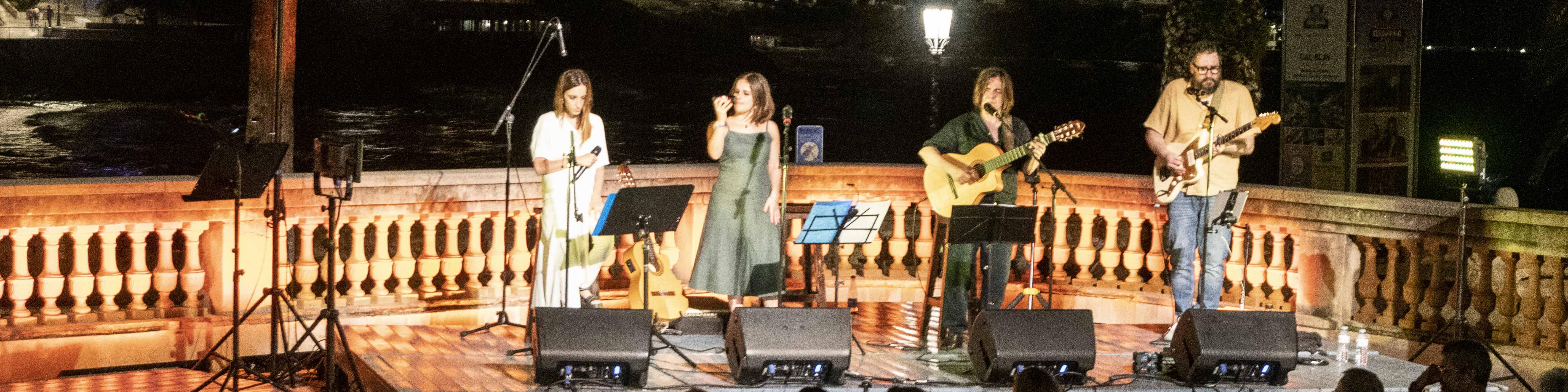 Festa de la poesia, una cita artística ben singular